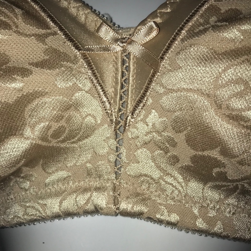 Bali Double Support Spa Closure Wirefree Bra 38B - Picture 6 of 9